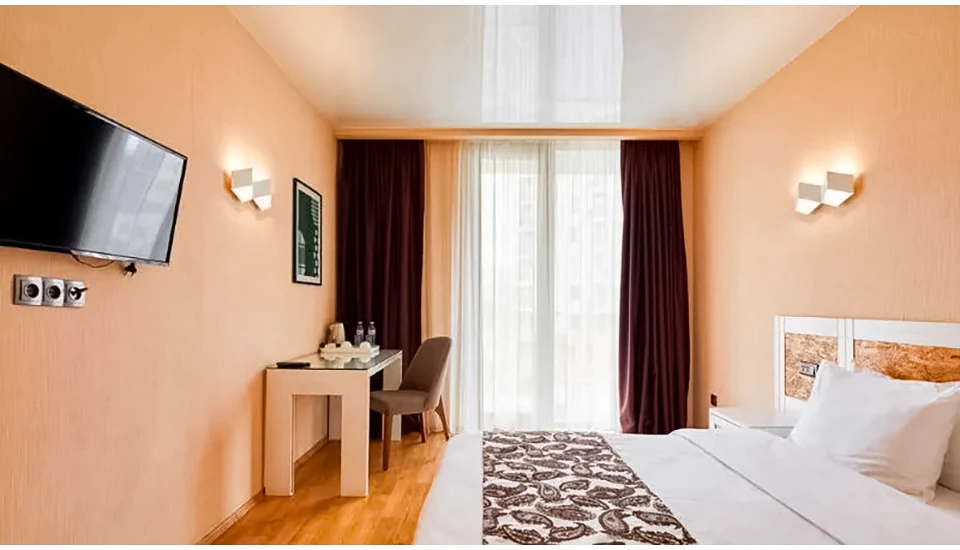 هتل ایوریا این تفلیس